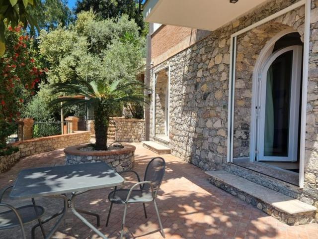 Villa Glamour Таормина Экстерьер фото